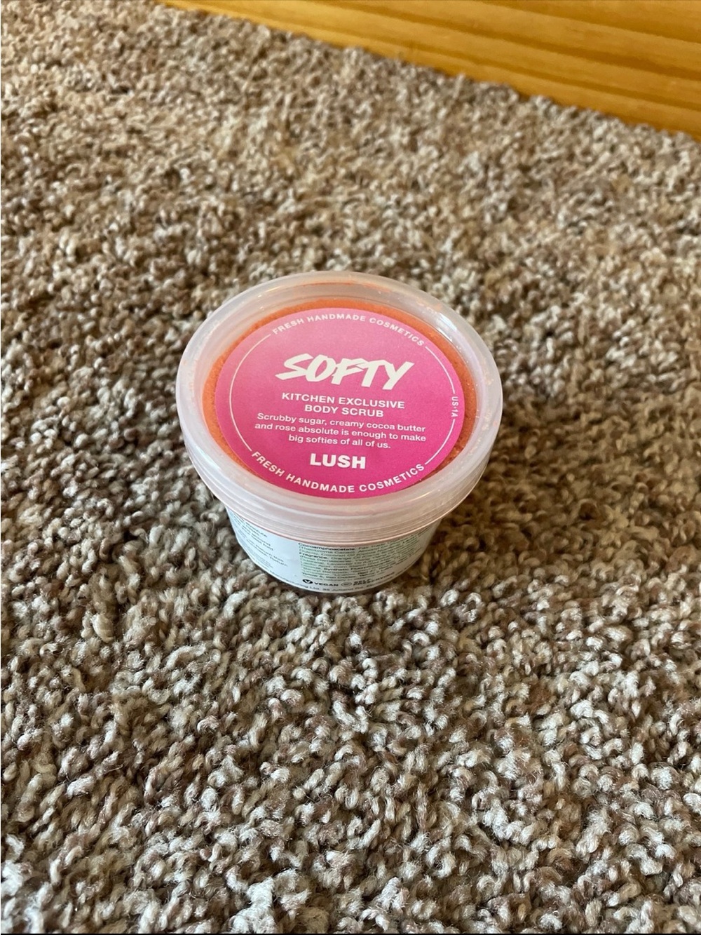 Lush Softy Body Scrub
